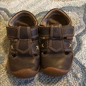 Brown leather pediped sandals